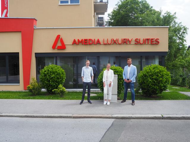 Zu Gast bei Amedia Luxury Suites: Viktor Larissegger (r.)