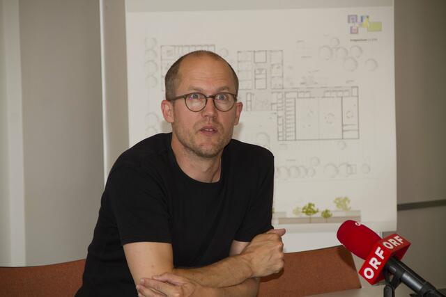 Architekt Robert Diem präsentierte das Siegerprojekt von Franz&Sue