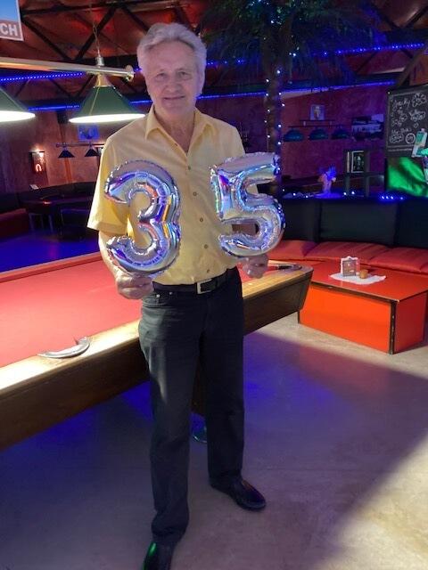 Roman Posavec, seit 35 Jahren in seinem „Billard Café | Foto: KK