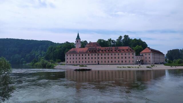 Das Kloster Weltenburg, eine Benediktinerabtei oberhalb des Donaudurchbruchs in einer Donau-Schlinge. | Foto: Aina Geber