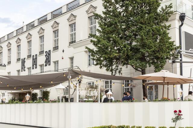 Martin Hos neues Lokal befindet sich im ehemaligen Novomatic-Forum, heute "Kleines Haus der Kunst" genannt. | Foto: Mato Johannik