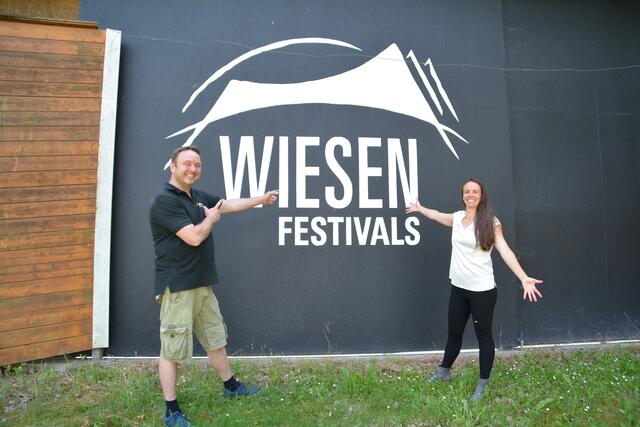 Franz-Peter und Juliane Bogner, die zweite Generation der „Festival-Familie“, freuen sich darauf wieder Besucher auf dem Veranstaltungsgelände empfangen zu dürfen.