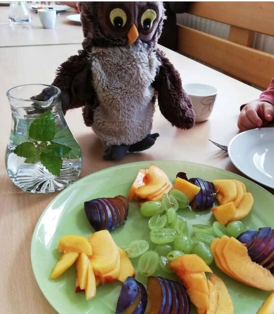 Täglich wird frisches Obst und Gemüse angeboten und Kräuter wie Minze werden in den Alltag eingebunden. | Foto: Tagesmütterverein Landeck
