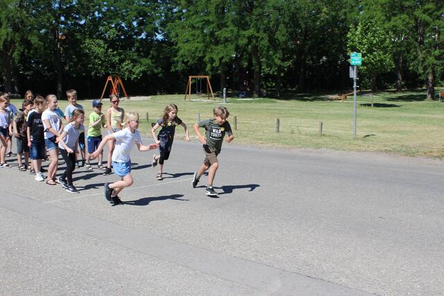 Die Beschaffenheit des Bodens hat großen Einfluss auf die Länge des Bremsweges.
