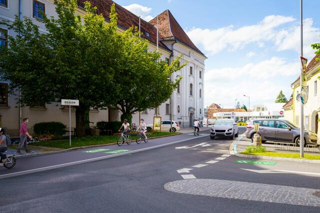 So soll der Streckenabschnitt vor der Marienkirche mit einer Fahrspur plus zwei Fahrradspuren in Zukunft aussehen. | Foto: THE RENDERERS