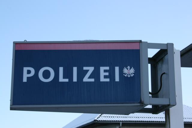 Der Einbruch ereignete sich laut Polizei gestern, Donnerstag, zwischen 7.00 und 8.00 Uhr früh.