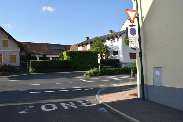 Der Verkehrsausschuss hatte vergeblich für allgemeines 30er-Tempolimit im Ortsgebiet plädiert, ausgenommen Vorrangstraßen.