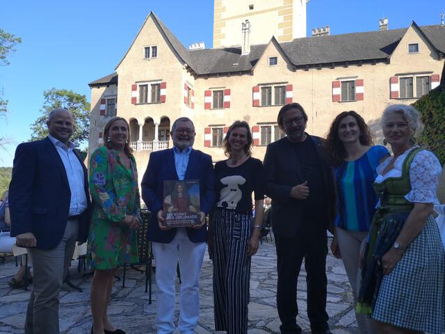 Bei der Eröffnung des Kultursommers auf Schloss Ottenstein. | Foto: Daniel Schmidt