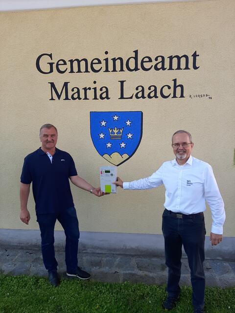 Bürgermeister Edmund Binder und Konstantin deMartin, Leiter des NetzNÖ Service Centers Klein Pöchlarn | Foto: EVN