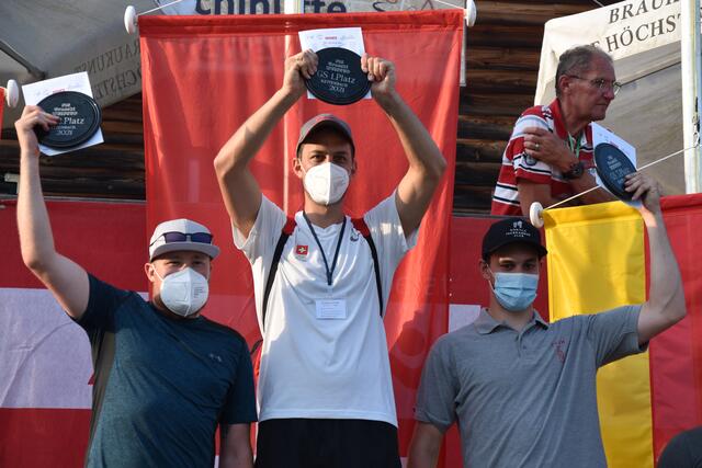 Podest im Riesentorlauf: Hannes Angerer, Mirko Hüppi und Marcel Knapp | Foto: Michael Strini