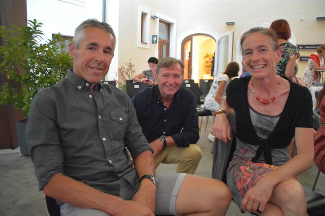 Hans Kurz, Hans Huber und Irene Zerkhold genossen das Konzert. | Foto: Roland Mayr