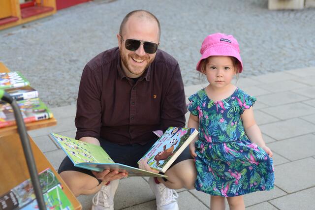 Stadtrat Gerald Pistracher mit Tochter Gwendolyn. | Foto: Weigl
