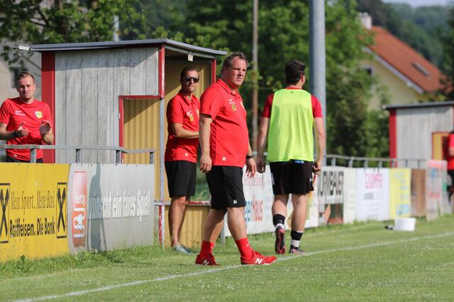 Ein echter Supercoach: Alexander Oppolzer hat nicht nur eine Profession für den Nachwuchs, sondern auch für "seine" Kampfmannschaft.
