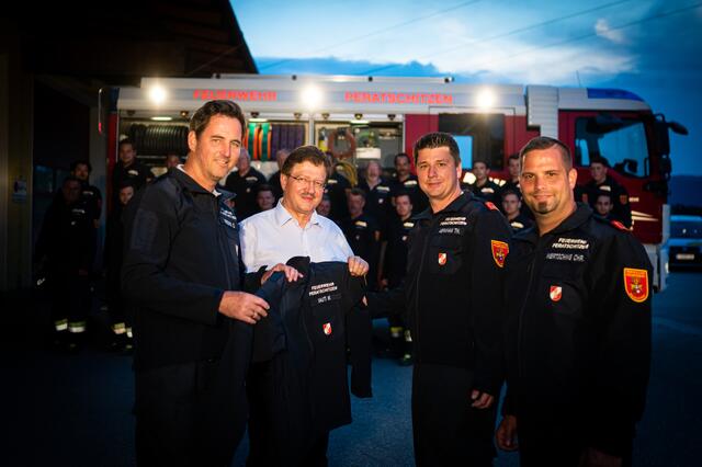 Feuerwehrreferent Oskar Preinig, Bürgermeister Thomas Krainz, Kommandant Thomas Abraham und Kommandant-Stellvertreter Christopher Wertschnig (v.l.)