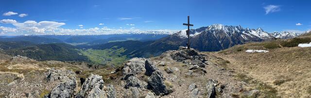 (Symbolfoto) Der Hunger nach Natur und nach Ausflügen in die Berge ist nach den harten Lockdown-Phasen sowohl bei den Einheimischen als auch den Gästen aus dem Ausland groß – bei der Bergrettung rechnet man daher mit erhöhtem Einsatzgeschehen. | Foto: Peter J. Wieland