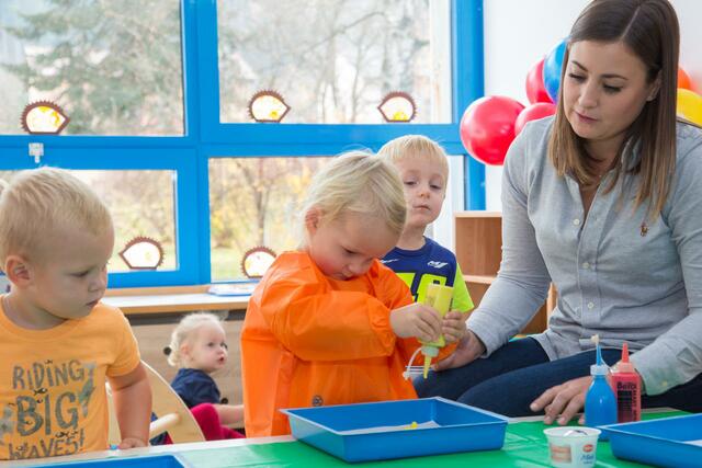 Die Stadt Leoben wird Eltern ab dem Betreuungsjahr 2021/22 sozial gestaffelte Beiträge für die Betreuung von Kindern unter drei Jahren ermöglichen.