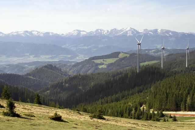 Mit einer Unterschriftenplattform gegen Windräder auf den Kärntner Bergen will die FPÖ Kärnten Druck auf die Landesregierung ausüben. | Foto: FPÖ Kärnten