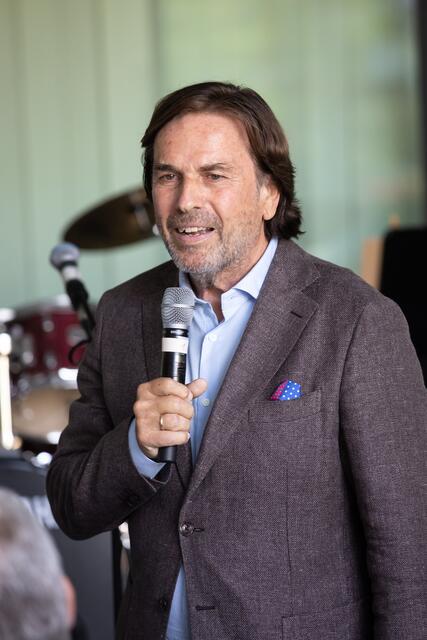 Ebenfalls Teil des Unterstützungskomitees für Rainbows: Landeshauptmann außer Dienst Franz Voves | Foto: schubiduquartet.com