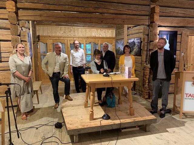 Heinrich Schellhorn ließ sich das Festival "Literatur findet Land" nicht entgehen. | Foto: Tauriska