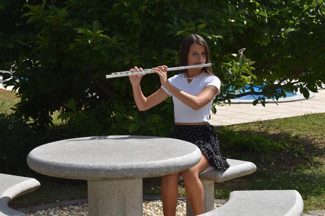 Emely spielt Querflöte seit sie sechs Jahre ist. | Foto: Michael Strini