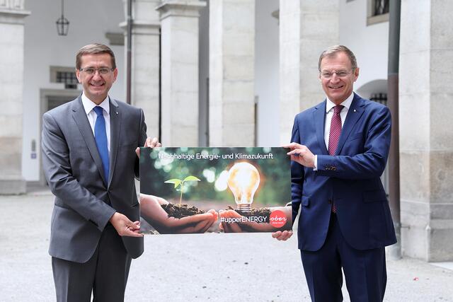Landesrat Markus Achleitner und Landeshautpmann Thomas Stelzer (v. l.).