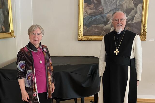 Die neuen Vorsitzenden der neu konstituierten diözesanen Ordenskonferenz Innsbruck. Abt German Erd Ocist (Vorsitzender) vom Zisterzienserstift Stams und Sr. Judit Nötstaller SSND (stellvertretende Vorsitzende) von den Schulschwestern Unserer Lieben Frau. | Foto: Stift Wilten