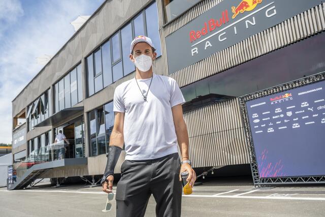 Dominic Thiem schaute sich im Fahrerlager um. | Foto: RB Content Pool