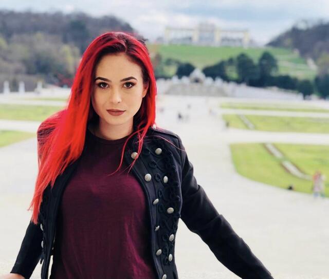 Isabelle Bejinaru ist vor sechs Jahren von Rumänien nach Österreich gekommen und wird in Kürze ihren Master im Europäischen Recht abschließen.  | Foto: Darius Soare