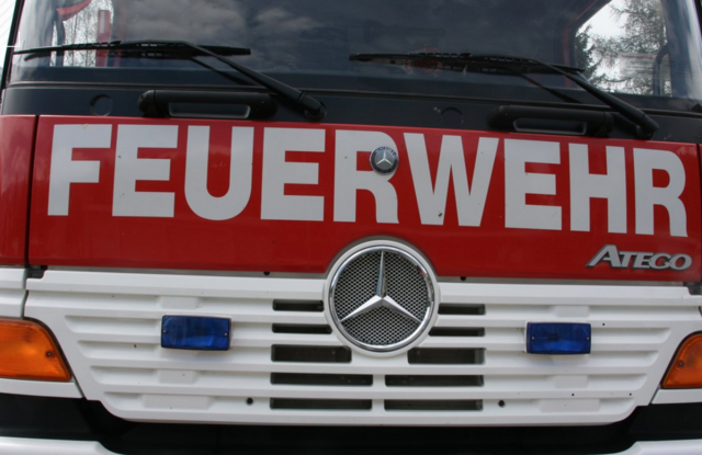 Die Feuerwehr Oberpullendorf bittet die Maßnahmen nicht zu behindern. Die Mitglieder führen den Einsatz ehrenamtlich in ihrer Freizeit durch. | Foto: Archiv Bezirksblätter 