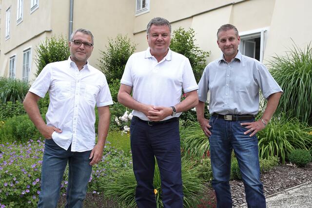 Günter Sieberer, Günther Steinkellner und David Schießl (v. l.). | Foto: Land OÖ / Kauder