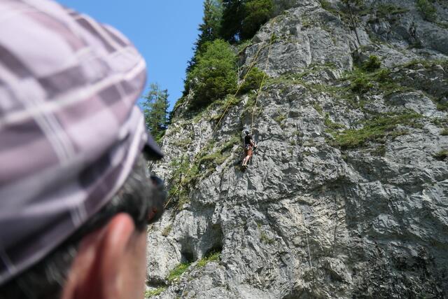 Unter den strengen Blicken der erfahrenen Polizeibergführer wurden die Aufnahmeprüfungen abgehalten. | Foto: Alpinpolizei LPD Steiermark