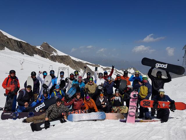 Die angehenden Snowboardlehrer hatten viel Spaß in Salzburg. | Foto: KK