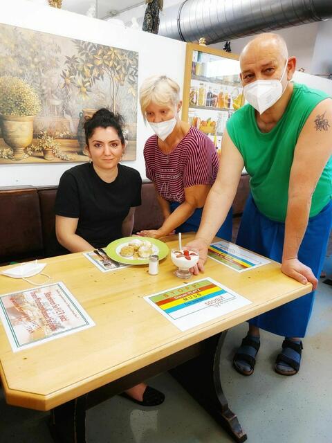 Selcan Ates, Andrea Fischer und Erwin Hödl. | Foto: soogut-Sozialmärkte