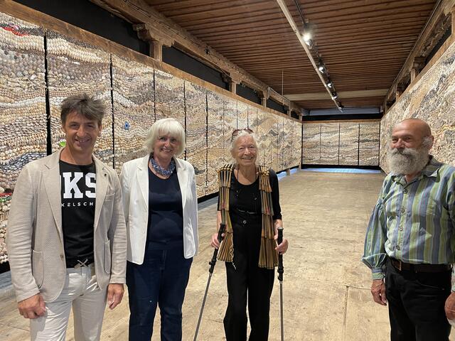 "Hallein ist mehr/Meer": Gerti Engljähringer (2. v. r.), Ehemann Roland Kamml (r.) Rosa Bock (2. v. l.) und Johann Gutschi.  | Foto: Thomas Fuchs