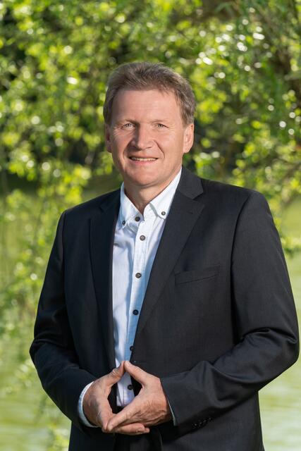 Reinhold Huber ist Betriebswirt und Kandidat der Grünen. | Foto: Die Grünen Alkoven