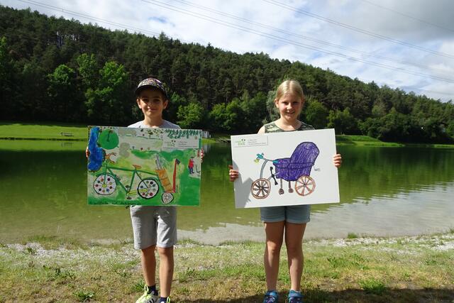 Platz 1 und 2 ging an Max Blenke und Ellena Maurer, beide Schüler der VS Untermieming. | Foto: Klimabündnis Tirol