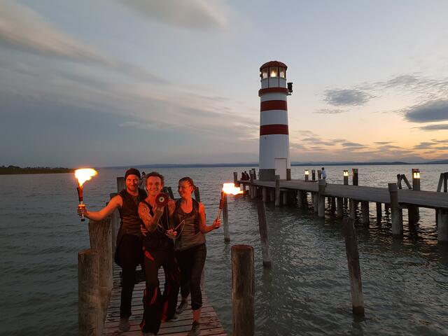 "Gegen Hutgeld" kann man Künstler verschiedener Bereiche in Podersdorf bewundern. | Foto: Tourismus Podersdorf