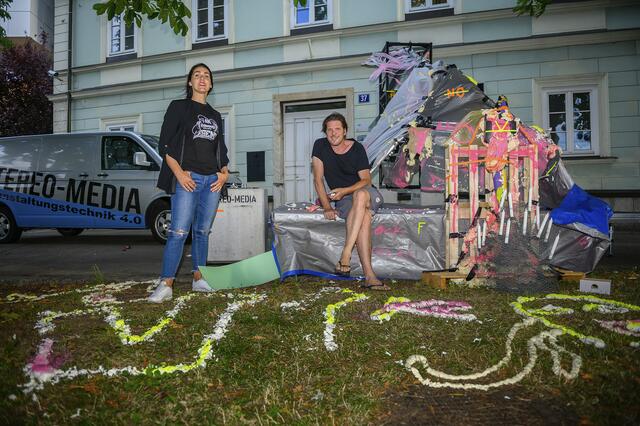 Künstler Gerhard Fresacher erschuf eine Installation vom dem geschlossenen Club,. | Foto: Thomas Hude
