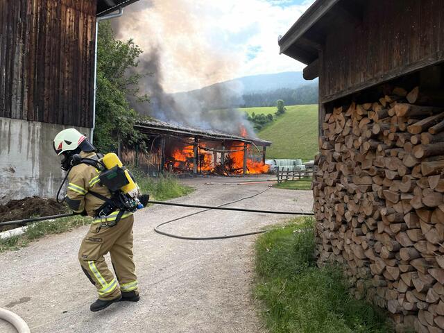 Feuerwehr in Unternberg in Einsatz.