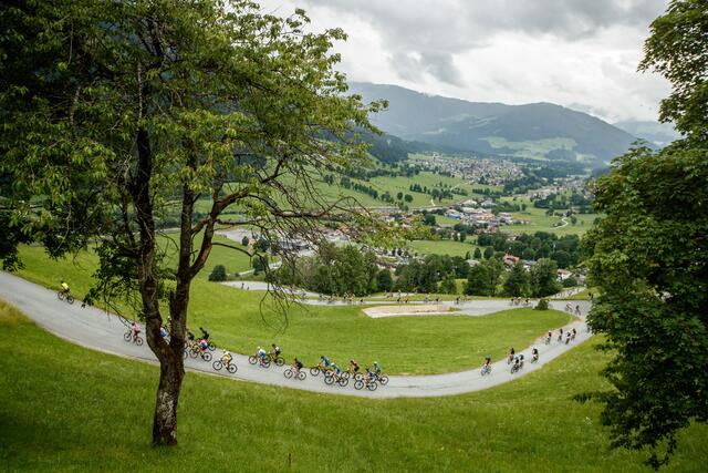Bewährte Strecke, knackiger Anstieg: Beim HILLclimb galt es 5,5 km und 600 Meter auf den Filzamsee zu bewältigen. | Foto: Haiden