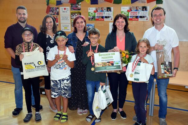 Alexandra Steiner, Jakob Sutter, Jakob Ponweiser, Pauline Steiner (1. Reihe), Patrick Uhl, Barbara Kranzl, Doris Kurus, Barbara Payreder, Moritz Aschauer.  | Foto: Robert Zinterhof-Bilal