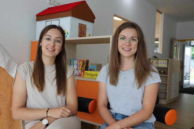 Luisa Lercher (Leiterin und Pädagogin) und Sarah Kneringer (Pädagogin) (re.) betreuen ab sofort die Kinder in der neuen "Villa Kunterbunt". | Foto: Siegele