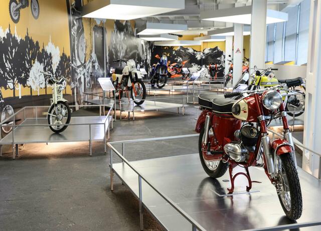 Einblicke in die höchste Motorradausstellung der Welt - aus über 2.300 Meter am Großglockner... | Foto:  Franz Neumayr