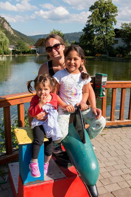 Nikole, Bettina und Lora hatten viel Spaß beim Tagesausflug nach Puchberg. | Foto: Eva R.