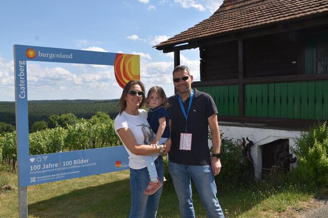 Besuchten das Kellergassenfest: Dagmar Bauer, Johanna und Markus Dax | Foto: Michael Strini