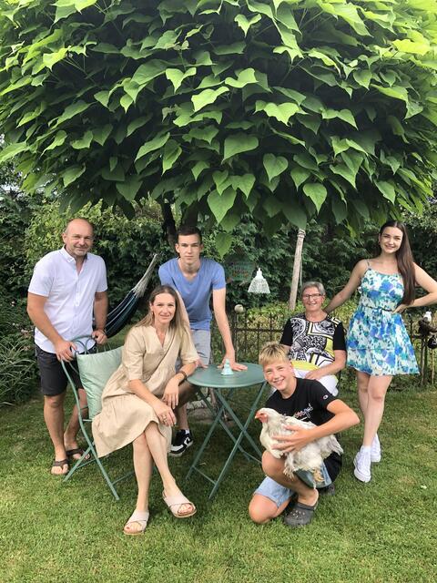 An einem der lauschigen Plätze im Garten | Foto: Familie Strass