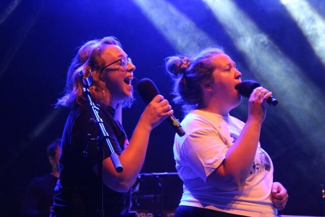 Krowodnrock Allstars - Kinda Sisters 