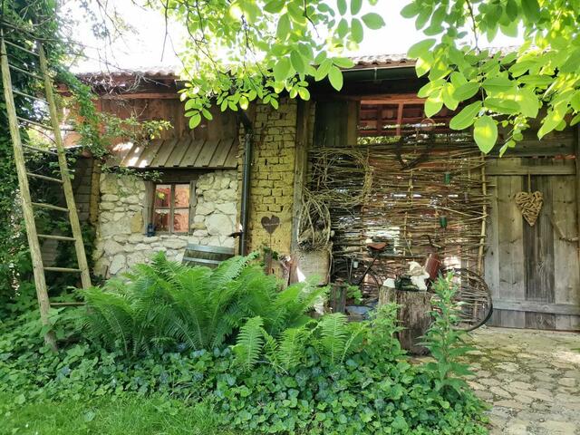 Gespräch im Stadl | Foto: Familie Strass