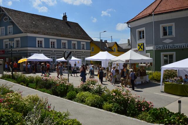 70 Aussteller zeigten ihre Handwerkskunst.