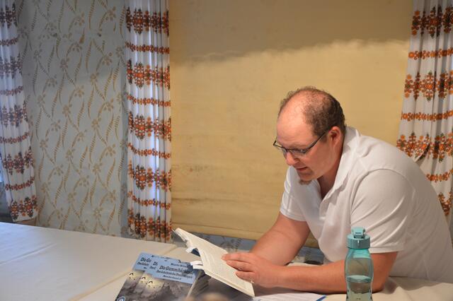 Der Grünauer Kinderbuchautor, Mario Klotz, hielt sowohl am Samstag als auch am Sonntag eine Lesung seines neuen Buches der Gummibärbande-Reihe "Der Wächter der Ruine Seisenburg"